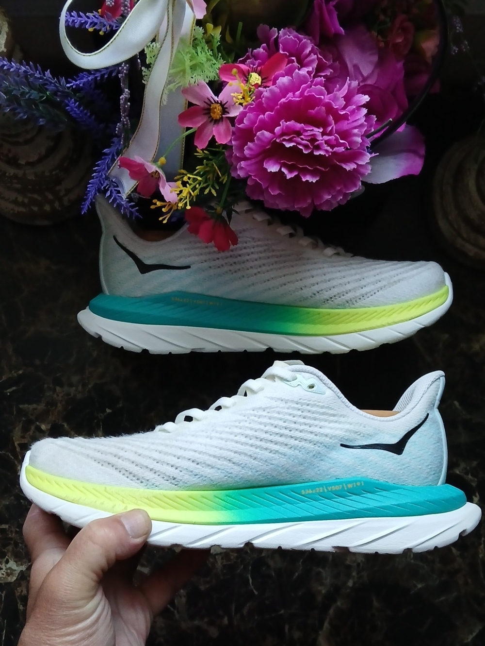 Hoka One Mach 5 Comfort/Athletic Medical Field Shoes Size 7.5 for Women - Picture 4 of 12
